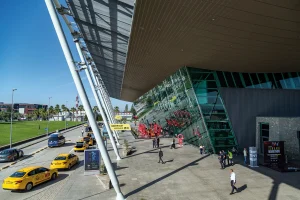 aeroport albanie3